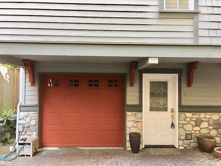 6521B 24th Ave NE — Photo 5