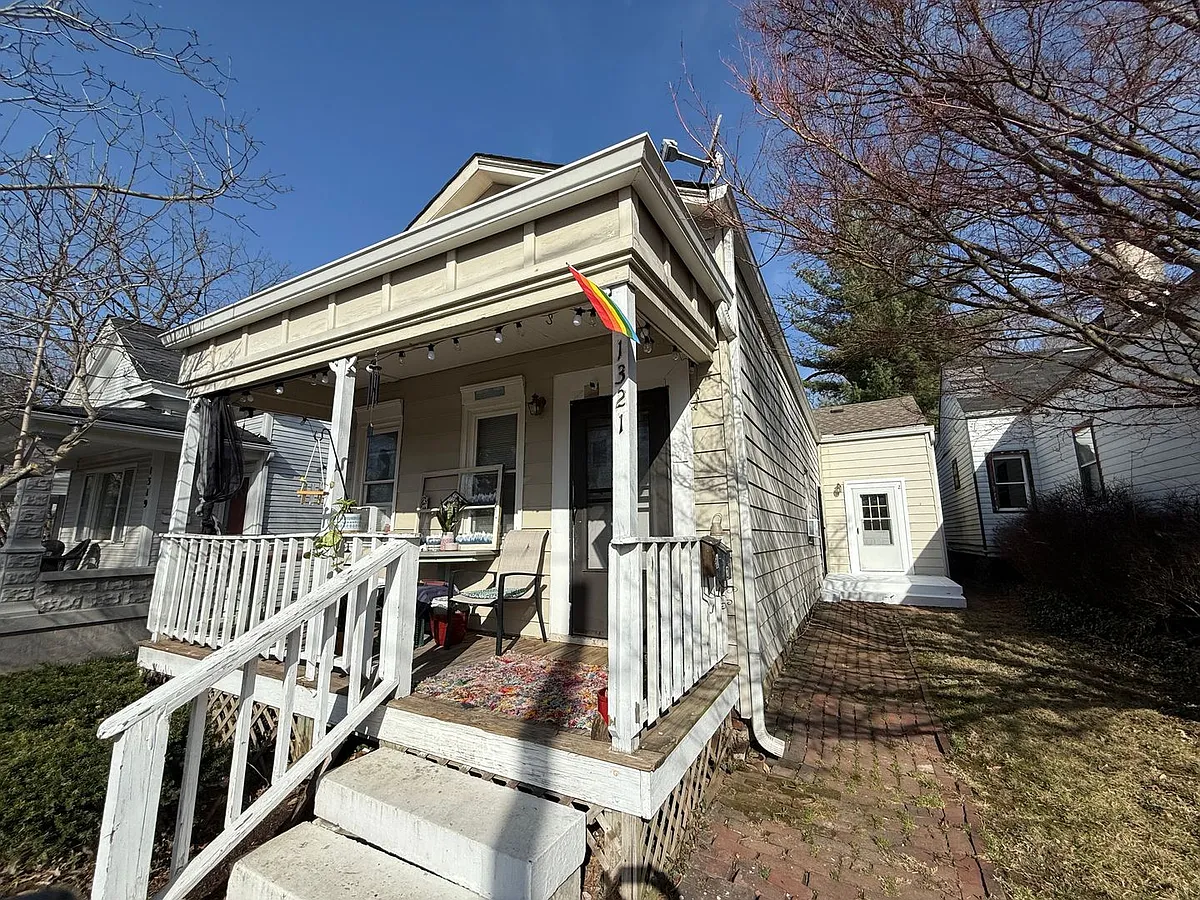 Building Photo - 1321 Rufer Ave #2