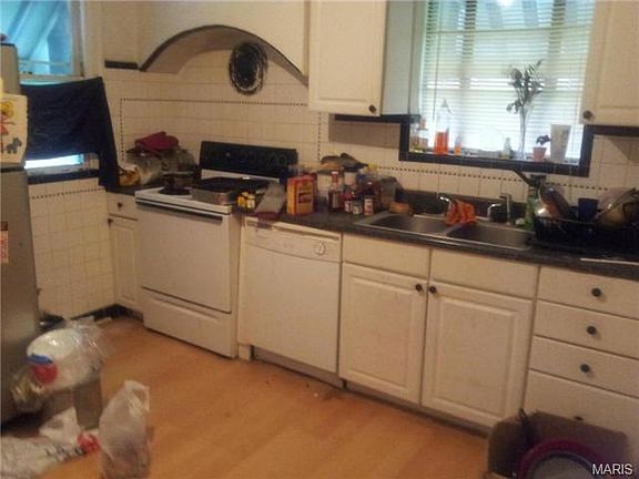 3rd image of 3432 Avondale Ave
