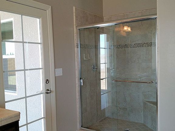 5th image of 3026 E Beech Ct