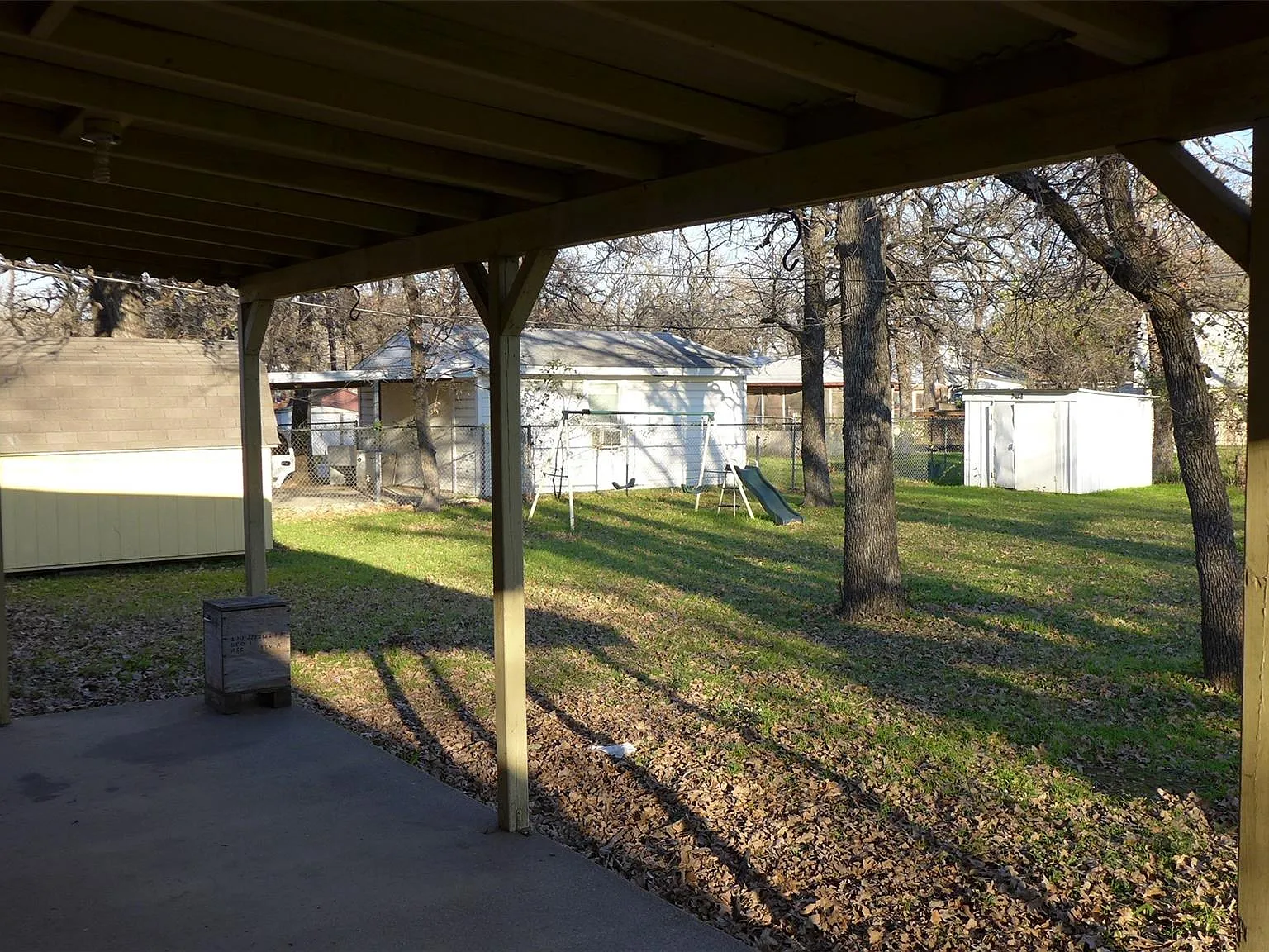 3 bed, 1.5 bath, 1500 sqft, $1,850 — Photo 3