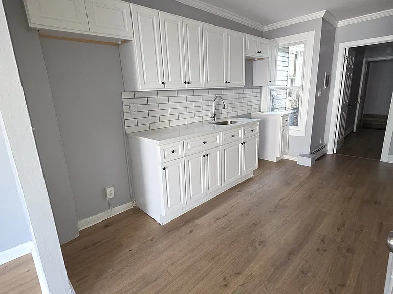 626 Eisenbrown St — Photo 3