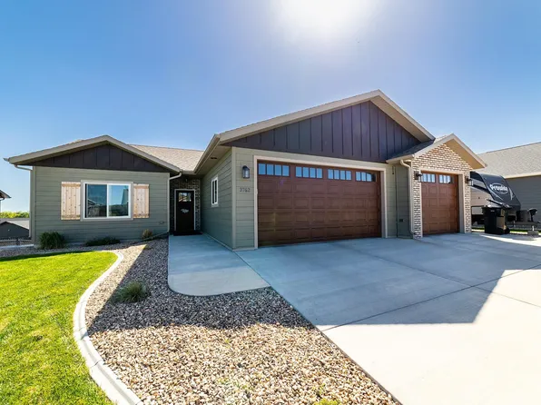 3762 W Beartooth Loop, Spearfish, SD 57783