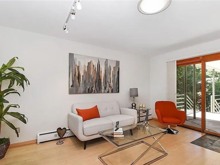625 Pearl St #28 — Photo 24
