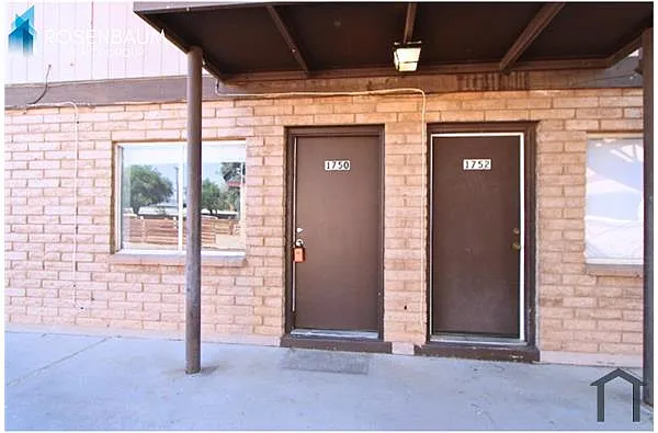 Building Photo - 1750 W 6th Dr