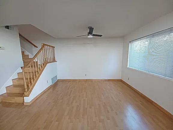 3 bed, 2.5 bath, 1503 sqft, $4,100 — Photo 3