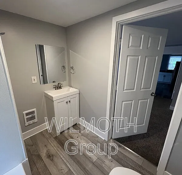 248 N Beville Ave — Photo 6