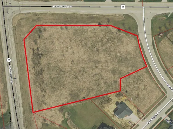 N695 North Ave, Oconomowoc, WI 53066