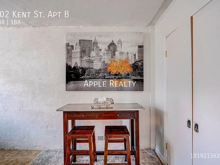 802 Kent St #B — Photo 11