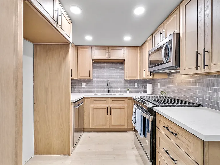 21782 Brookhurst St #9 — Photo 3