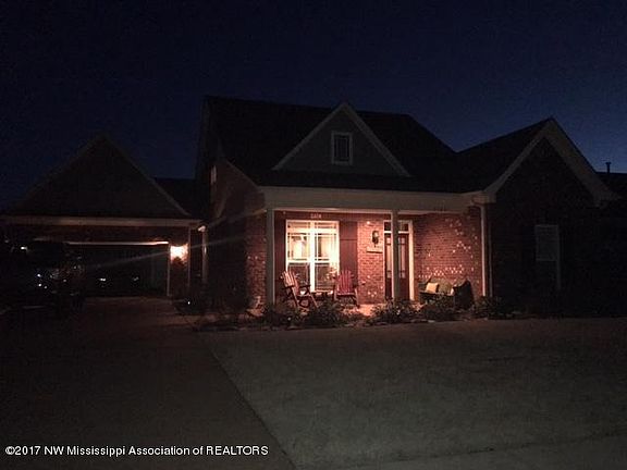 4th image of 2363 Saint Ives Ln