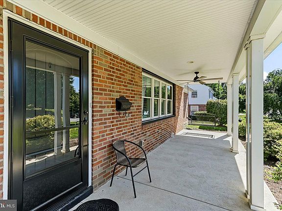 2nd image of 61 Duncan Ln