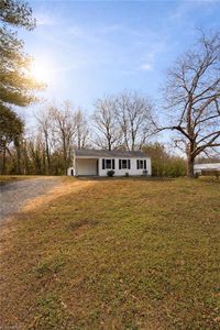 250 E Holly Grove Rd, Lexington, NC, 27292
