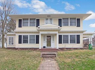 793 Oakridge Dr, Jackson, MI 49203