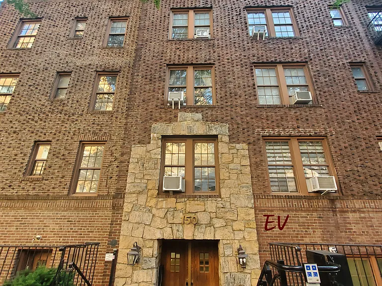 150 Remsen St #26 — Photo 6