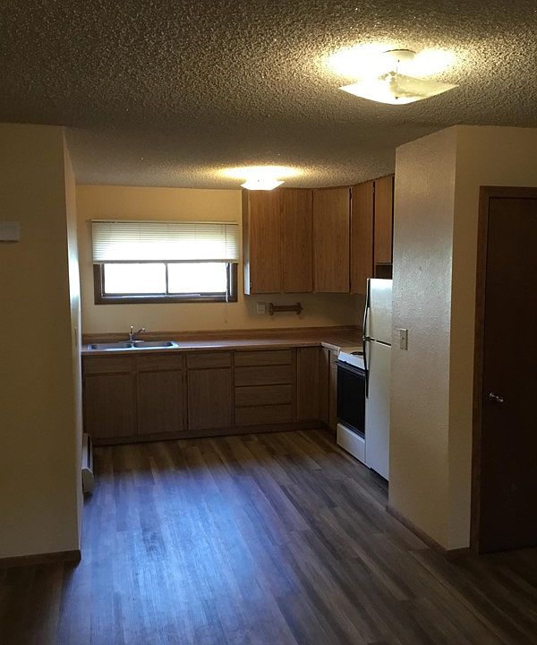 2nd image of 603 1/2 S 6th St W