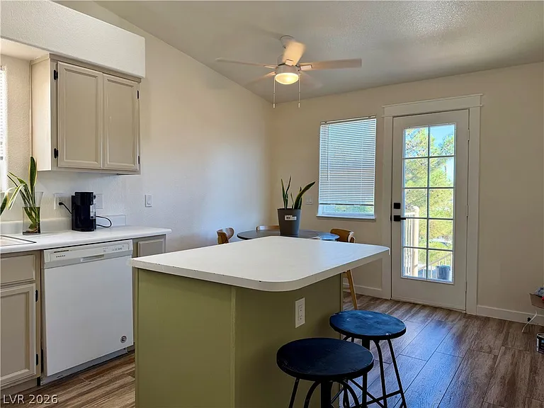 7564 Durham Hall Ave #201 — Photo 7