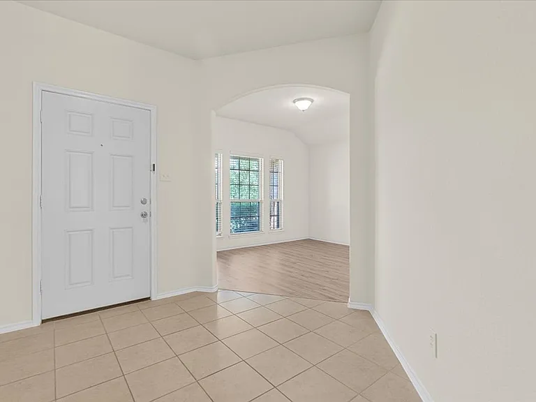 1729 Park Trails Blvd — Photo 22