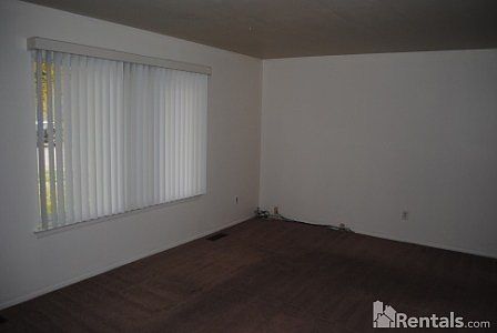 4th image of 9266 Abbey Ln
