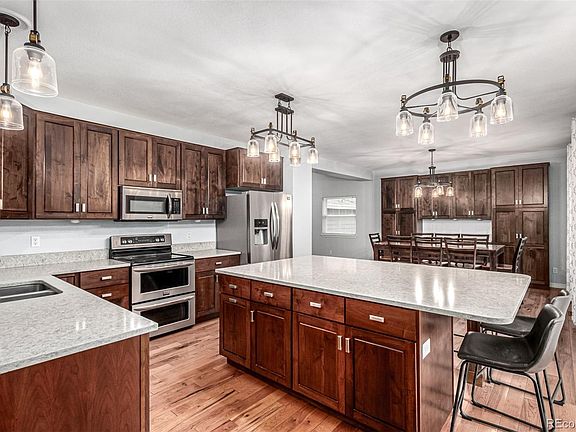 5th image of 2627 Baneberry Lane