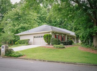 6960 Northgreen Dr, Sandy Springs, GA 30328