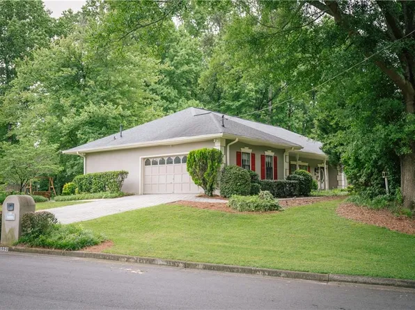 6960 Northgreen Dr, Sandy Springs, GA 30328