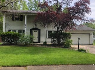 5814 Aloha Dr, Fort Wayne, IN 46815