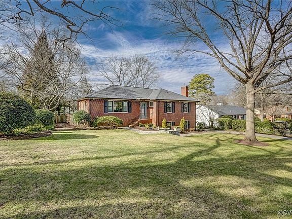 2nd image of 6209 W Club Ln