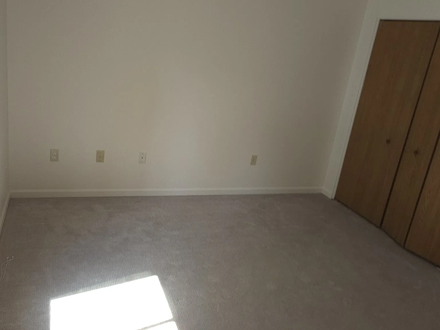 3 bed, 1.5 bath, 1250 sqft, $2,000 — Photo 4