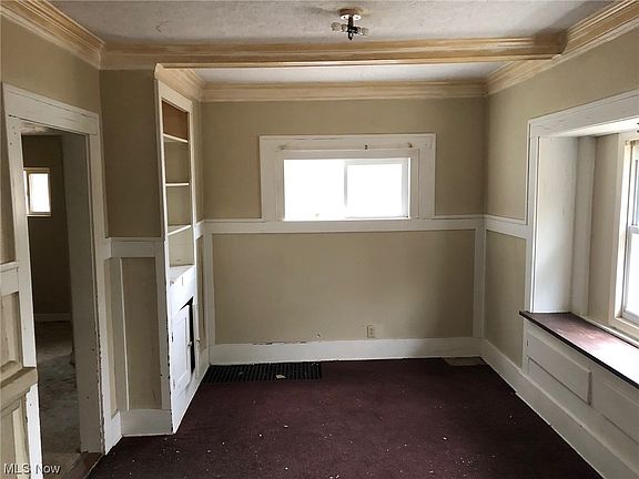 3rd image of 1020 Fairbanks Pl