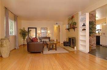 2nd image of 3014 Alameda De Las Pulgas
