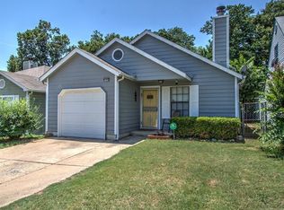 6104 S Waco Ave, Tulsa, OK 74132