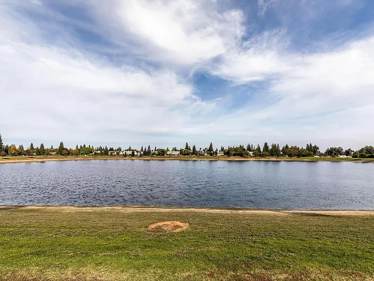 2658 E Alluvial Ave #117 — Photo 42
