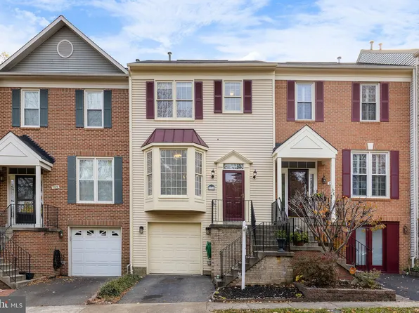 7711 Pott Ct, Lorton, VA 22079