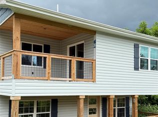 657 N Canton Rd, Canton, NC 28716