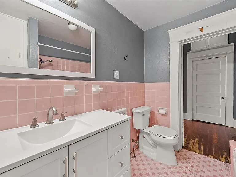 607 W Brown St — Photo 3