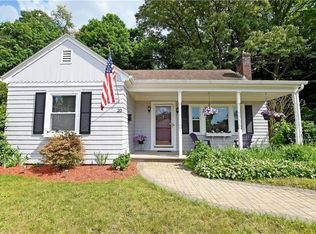 20 Crawford Rd, East Providence, RI 02914