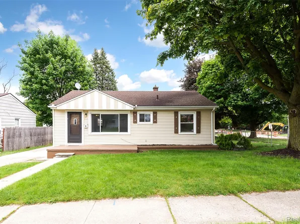 449 Burton Ct, Ypsilanti, MI 48197