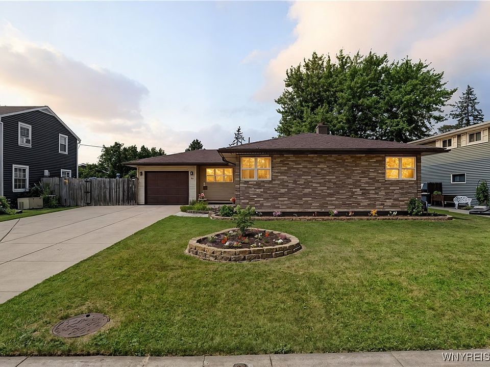 1st image of 394 Evergreen Dr