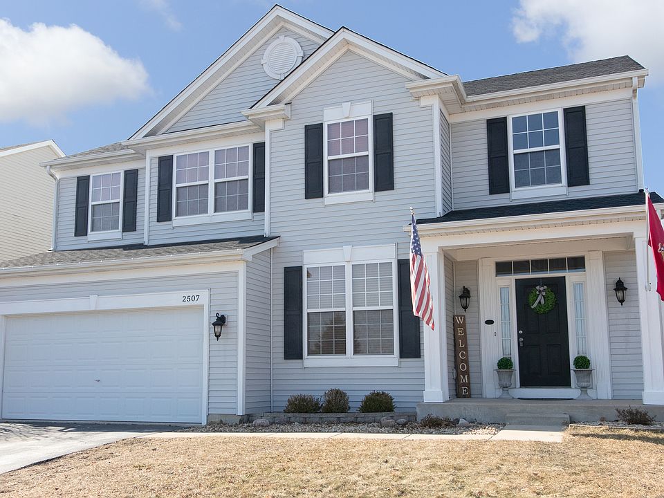1st image of 2507 Prairie Crossing Dr