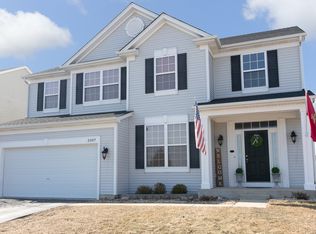 2507 Prairie Crossing Dr, Montgomery, IL 60538