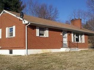 187 Oak Dr, Blue Ridge, VA 24064