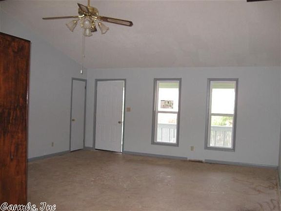 4th image of 40 Kato Dr