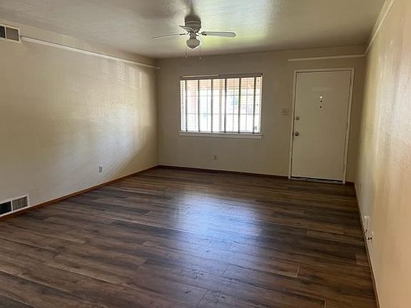 4th image of 3807 Plymouth Dr