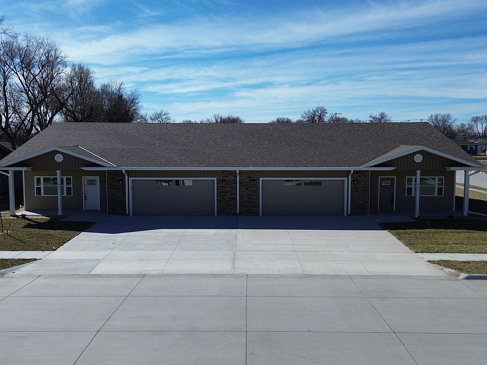 1st image of 845 9th St