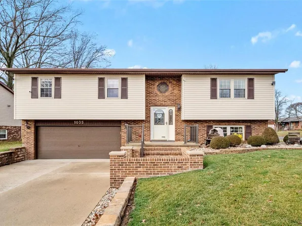 1035 Nevada Dr, Columbia, IL 62236