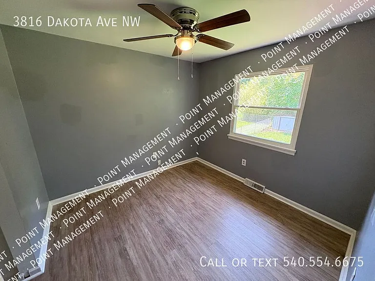 3816 Dakota Ave NW — Photo 5