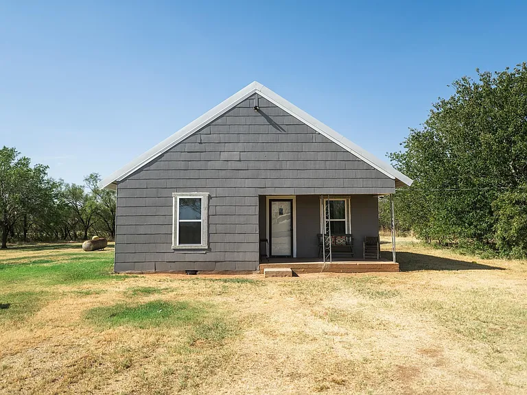 10682 Refinery Rd — Photo 1