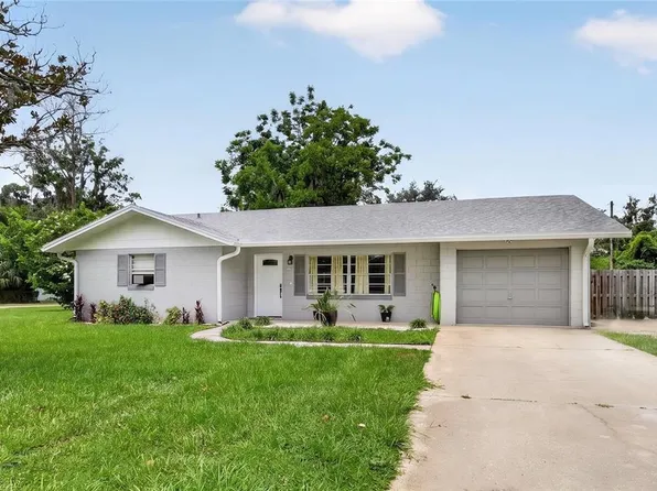 555 WINOGENE AVE, UMATILLA, FL 32784