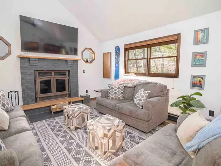 1188 Alpine Dr — Photo 5